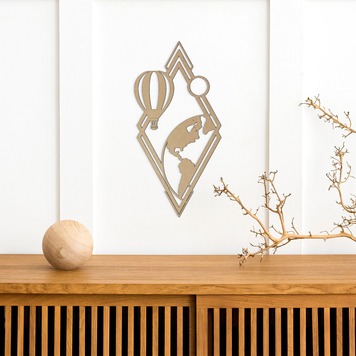 Globo y tierra - Figura decorativa en madera